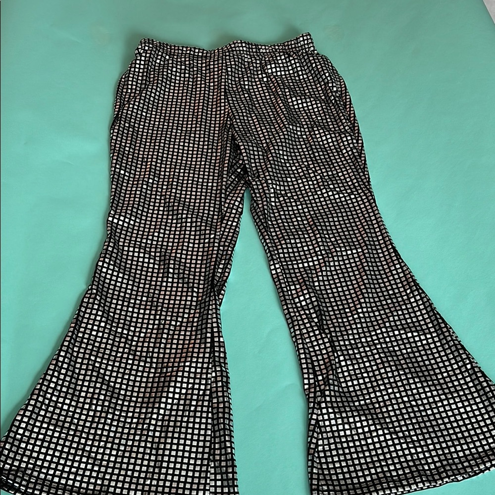 Chic Checkered Flare Pants